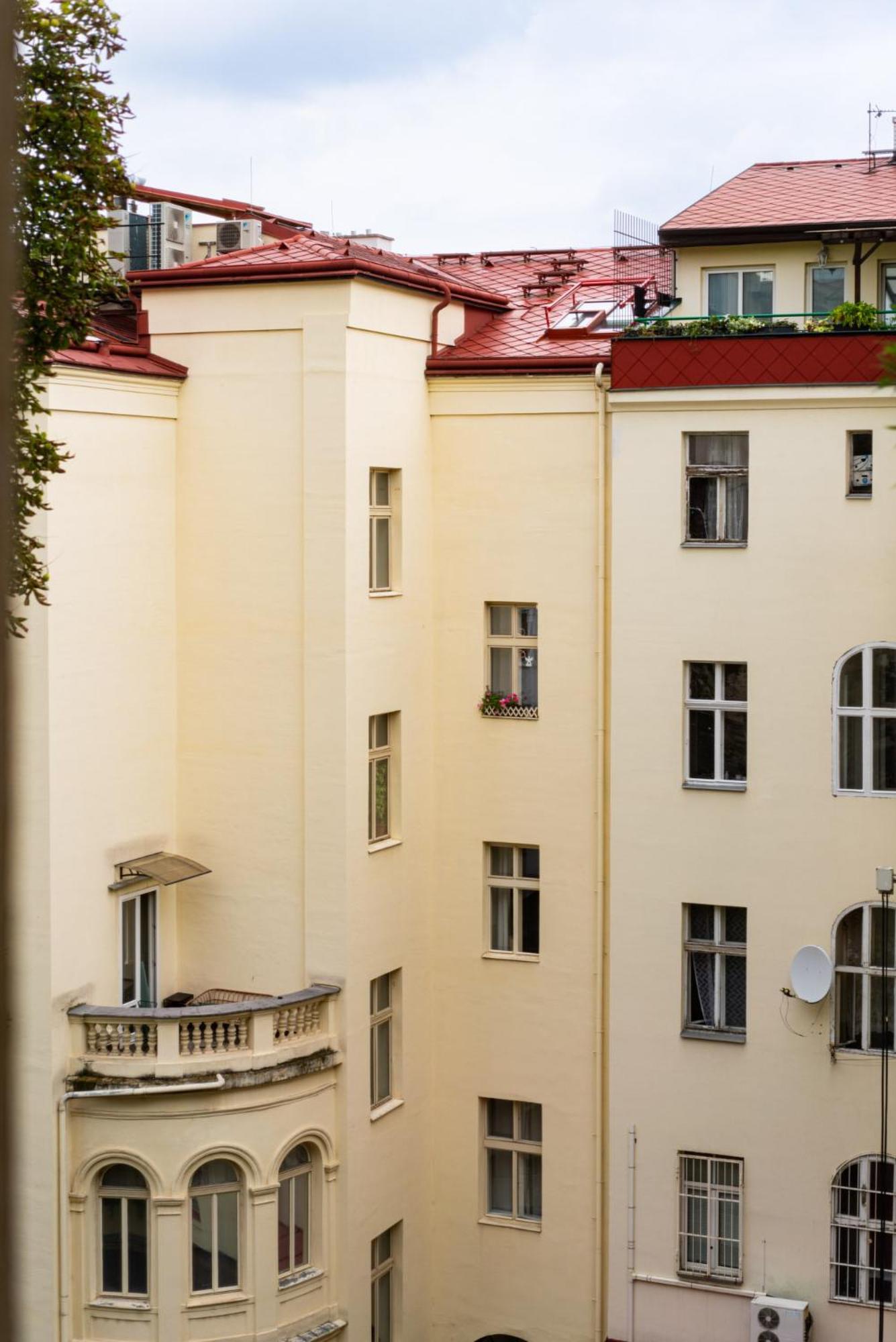 Grand Deluxe Suite Praga Exterior foto